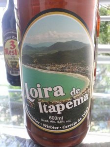 Loira de Itapema